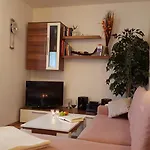 Waldblick 泽姆平