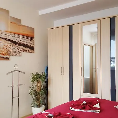 Waldblick Apartman *